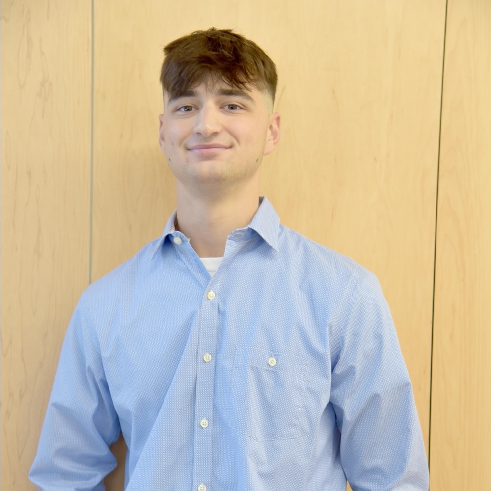 Meet your Posher, Logan